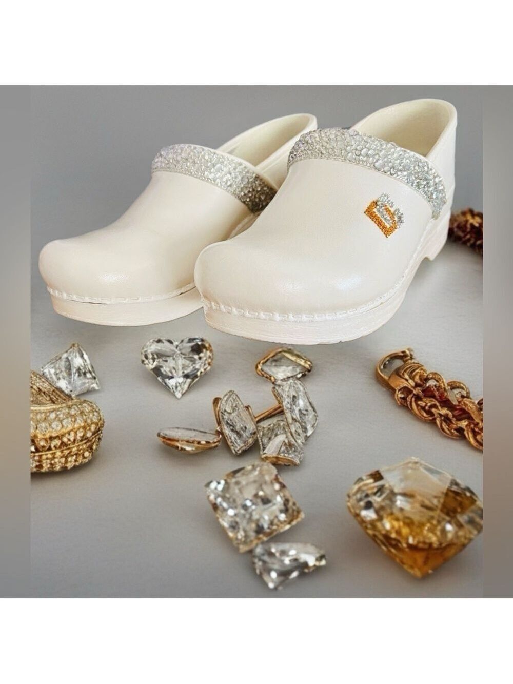 💎Custom Upcycled Dansko White Leather Clogs w/ Lots of Bling✨ One of a Kind! 💎 - Picture 8 of 9